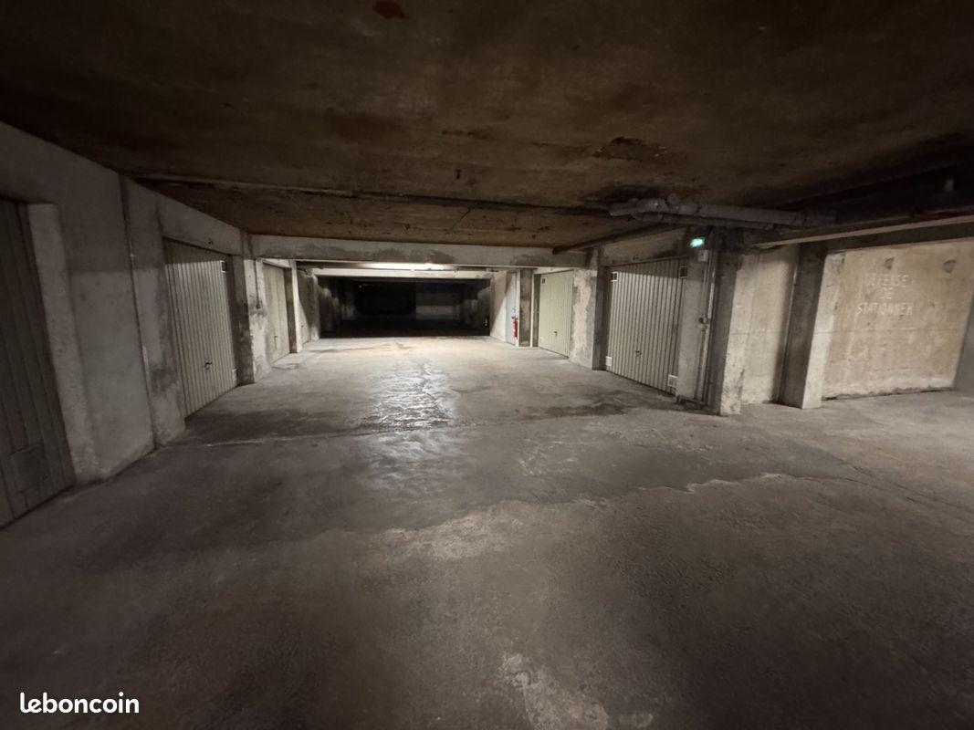 Parking 13 m² · à Saint-Georges-de-Didonne · 13 m² · 23 000 €
