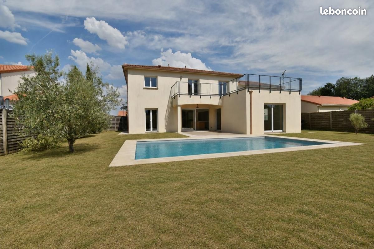 Maison 7 pièces 215 m² · à Cholet · 215 m² · 537 000 €