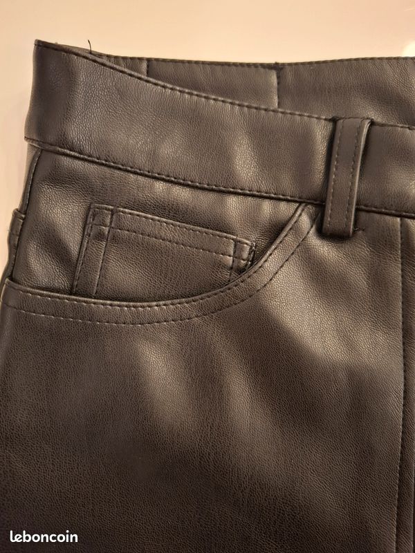 Jupe femme 😌 : Achat occasion | Jupes courtes (femme) Tally Weijl Noir Très bon état