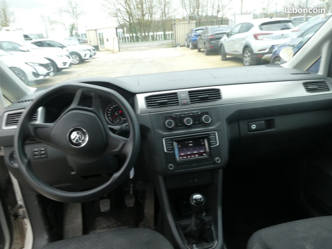 Volkswagen caddy trendline 2.0l tdi 102ch (image 3)