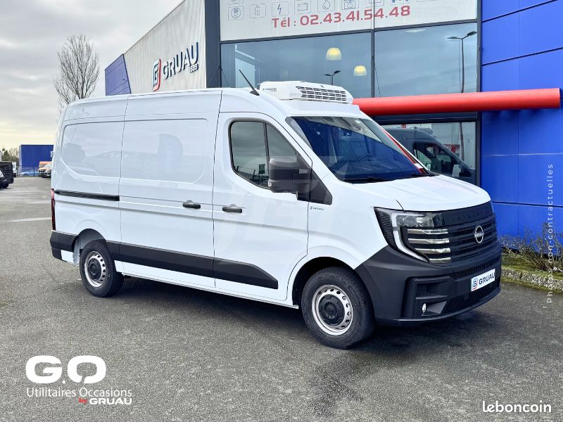 Nissan Interstar (2026) Fourgon Frigorifique Isotherme 7m³ (FRCX) L2H2 2.0 Blue dCi 130ch - Boîte Manuelle (BVM6) - Véhicule frigo isotherme Gruau ❄️ à partir de 779/mois (image 2)