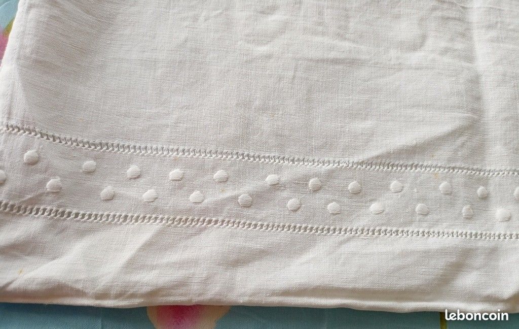 Housse oreiller ou coussin avec très beau monogramme JM entièrement brodé mains (image 5)