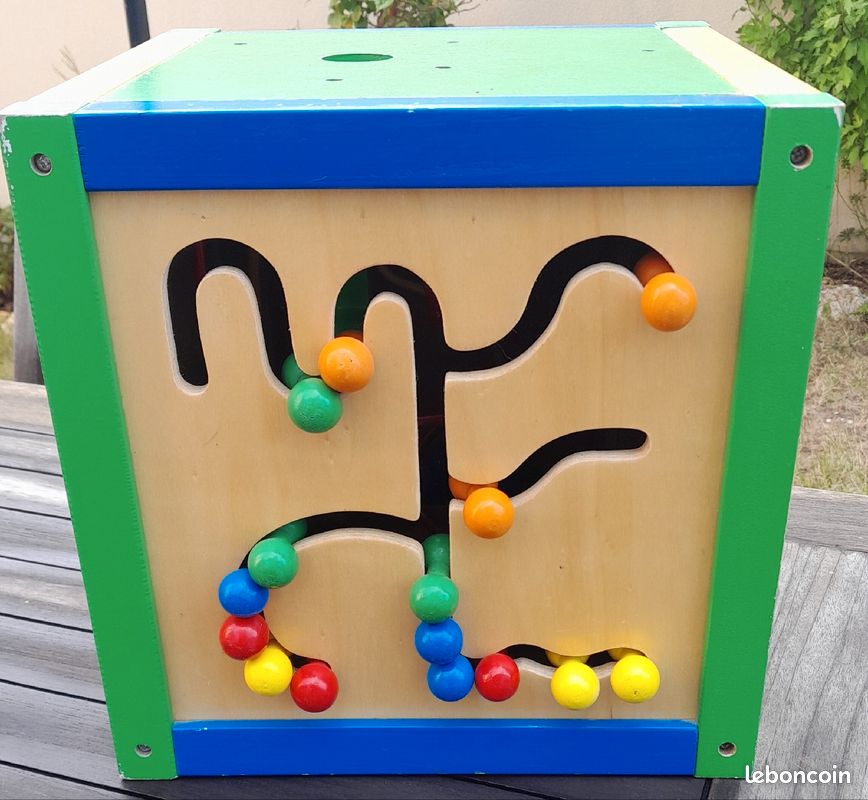 Cube d'éveil en bois multiactivités (image 4)