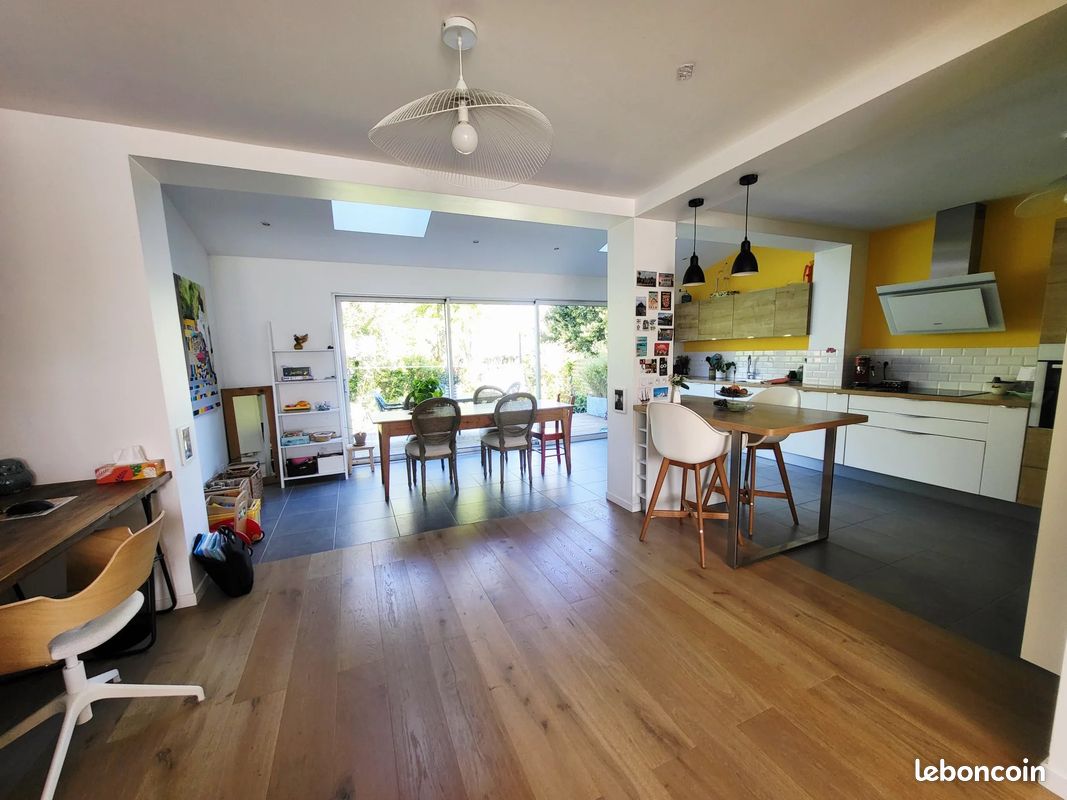 Maison 5 pièces 95 m² · à Lys-lez-Lannoy · 95 m² · 299 000 €