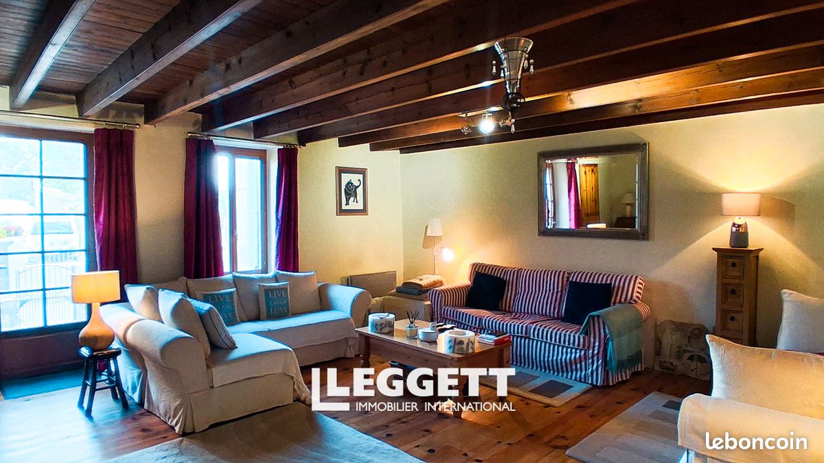 Maison 7 pièces 245 m² · à Bourneau · 245 m² · 248 999 €
