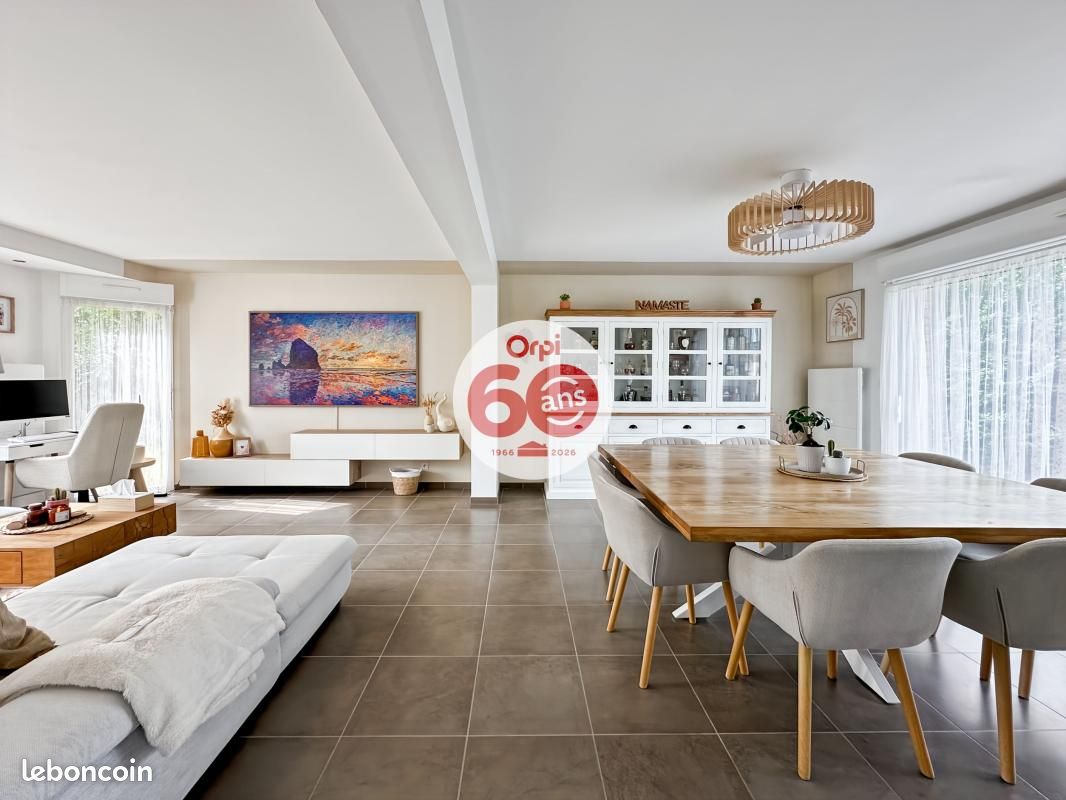 Maison 6 pièces 145 m² · à Neuville-Saint-Vaast · 145 m² · 400 000 €