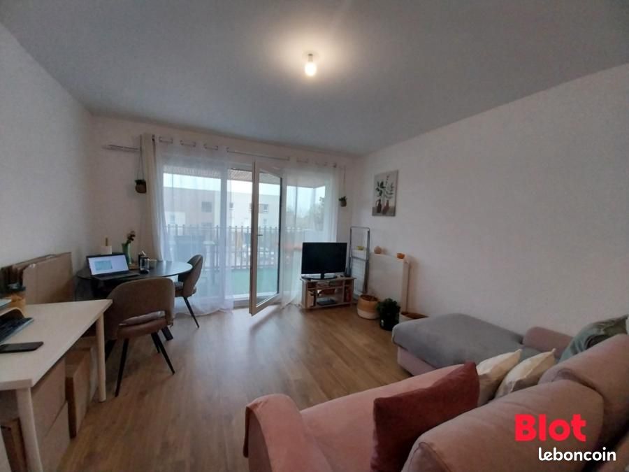 Appartement 2 pièces 42 m² · à Chartres-de-Bretagne · 42 m² · 662 €