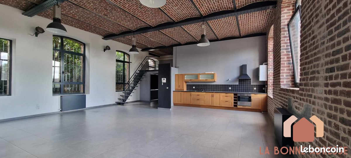 Appartement 1 pièce 103 m² · à Roubaix · 103 m² · 1 070 €/mois