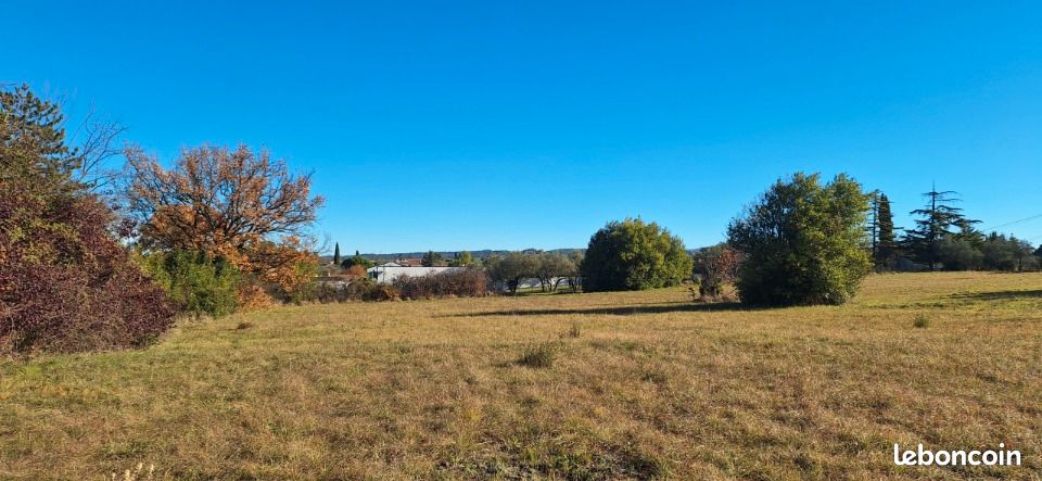 Terrain 365 m² · à Argilliers · 104 000 €