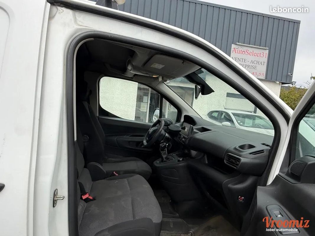 Peugeot Partner BHDI 100 PREMIUM 3Pl. CAMERA+RADAR DITRIB.+CT OK (GALERIE POSSIBLE) 1ermain 2021 (image 12)