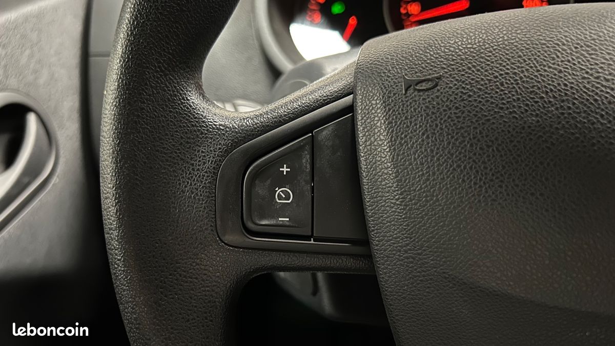 RENAULT KANGOO EXPRESS FOURGON 1.5 BLUEDCI 95 CONFORT TVA RECUPERABLe (image 23)