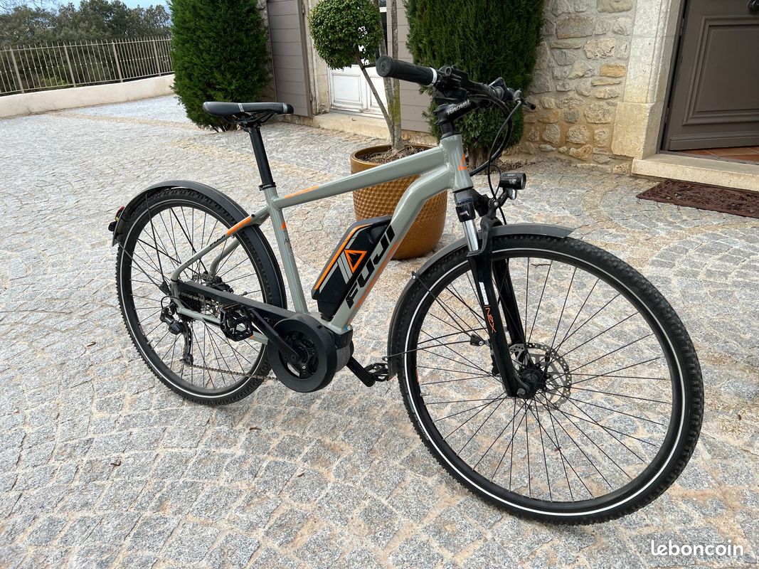 VTT VTC électrique FUJI e-traverse 1.1 2021 327 kms - Parfait état (image 1)