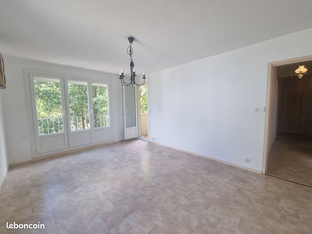 Appartement 3 pièces 61 m² · à Gueugnon · 61 m² · 60 000 €