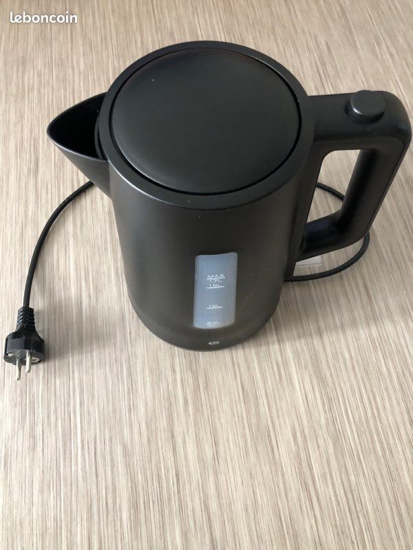 Bouilloire noir 1,70 L (image 3)