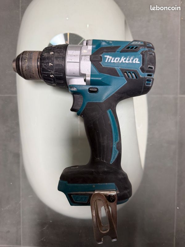 Visseuse MAKITA DDF481 pour pièces (image 1)