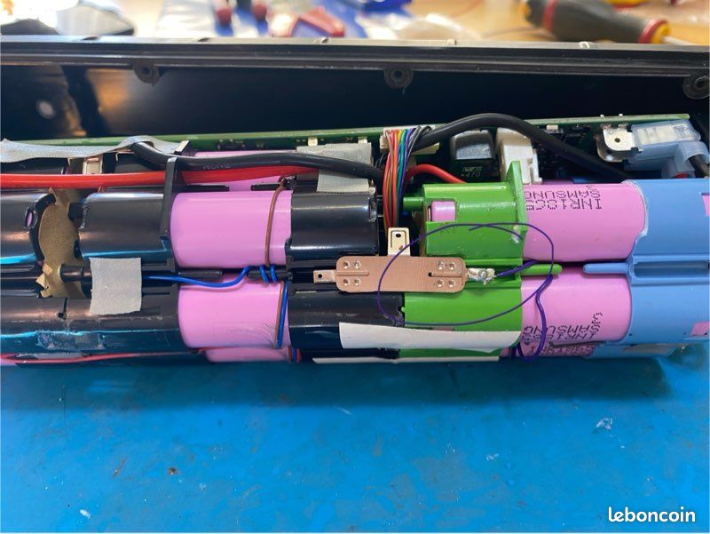 Réparation de Batteries Vélos Électriques / — free download