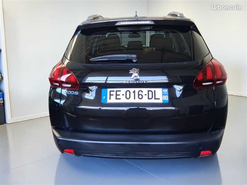 Peugeot 2008 1.2 82cv STYLE (image 5)