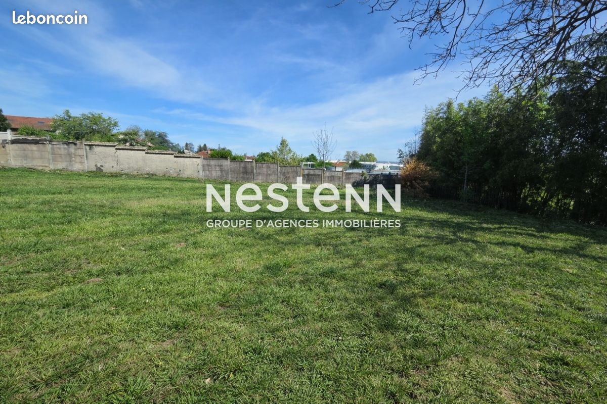 Terrain 467 m² · à Vénissieux · 467 m² · 169 000 €