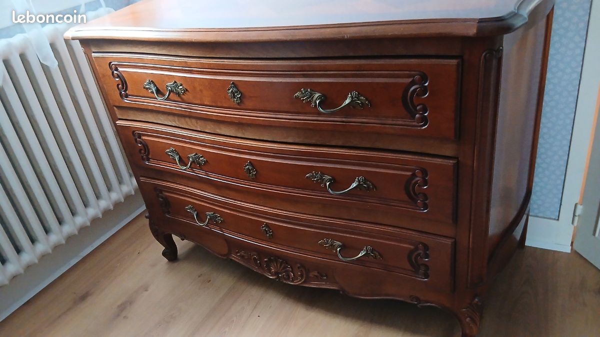 Commode louis xv merisier (image 1)