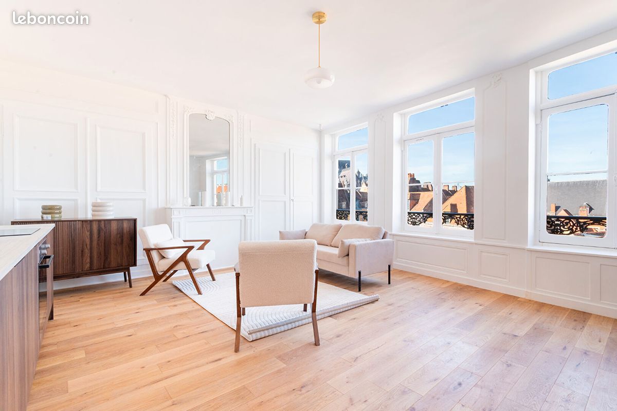 Appartement 1 pièce 28 m² · à Lille · 28 m² · 210 000 €