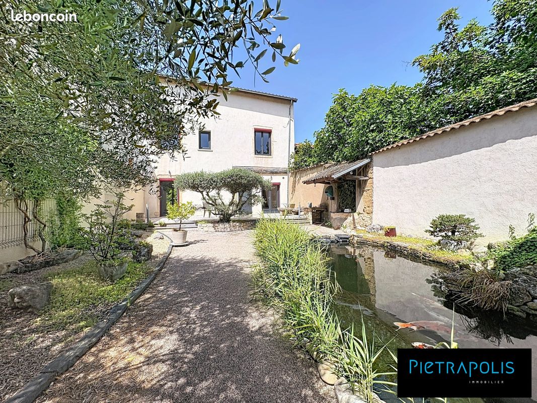 Maison 5 pièces 147 m² · à Quincieux · 147 m² · 470 000 €