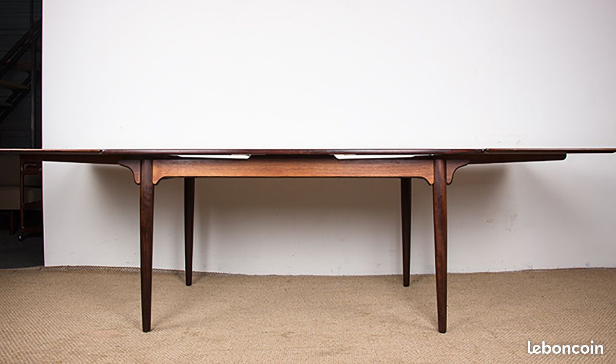 Table de repas extensible MILAN de Meubles Badaud autour de Challans - Noirmoutier - Pornic - Nantes
