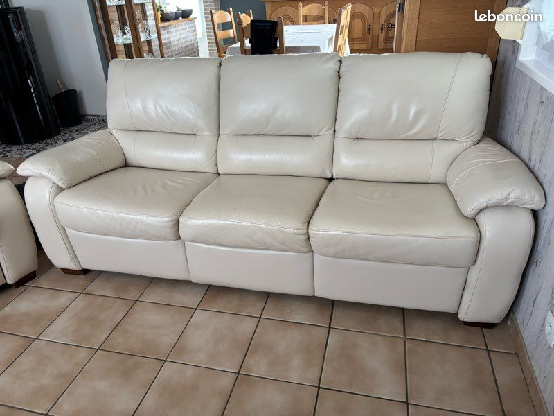 Ensemble canapé 3 et 2 places en cuir