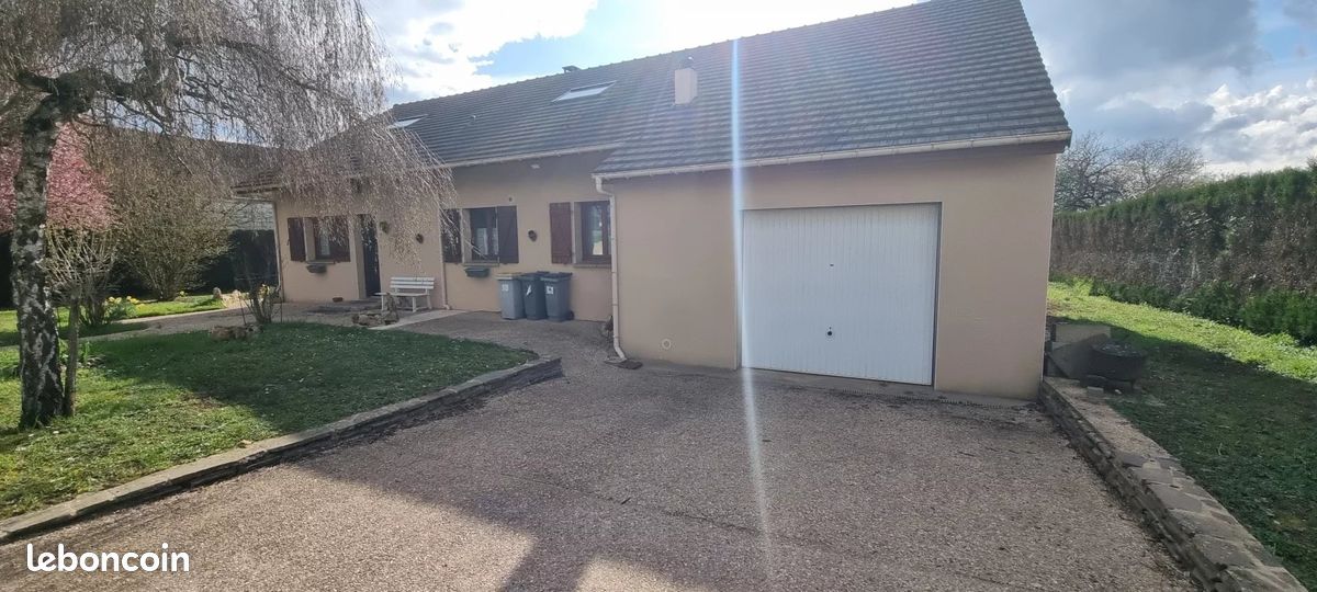 Maison 6 pièces 143 m² · à Michery · 143 m² · 199 000 €