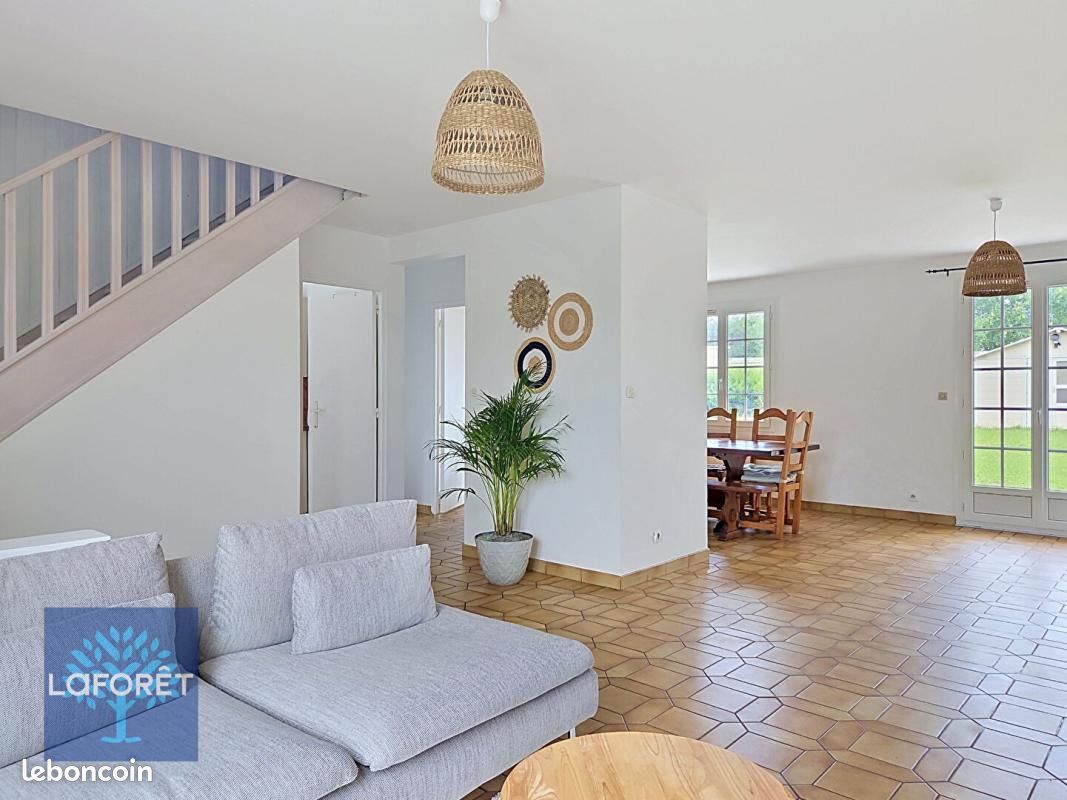 Maison 8 pièces 147 m² · à Chevannes · 147 m² · 319 000 €