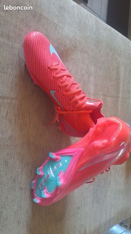 Chaussures de foot (image 1)