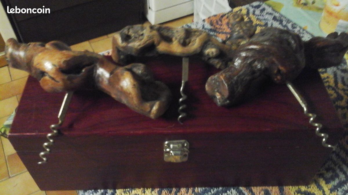 Boîte a vin, et tire bouchon en bois (image 1)