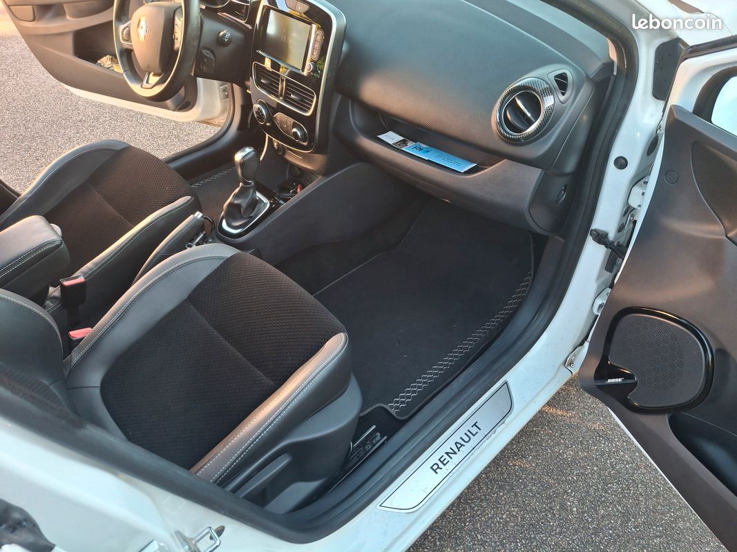 Clio 4 edition one (image 2)