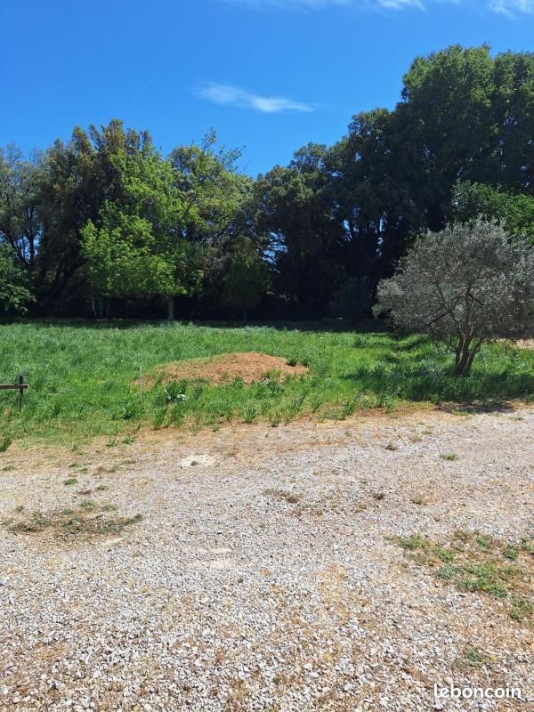 Terrain 420 m² Alleins · 175 000 €