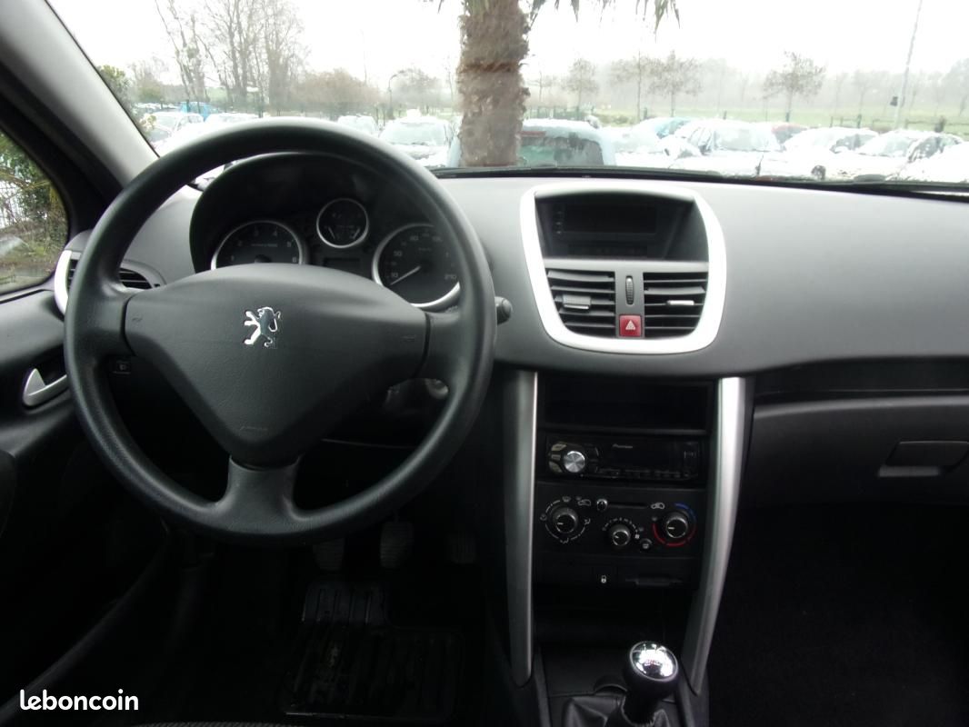 Peugeot 207 SW 1.4e 75ch Access (image 9)