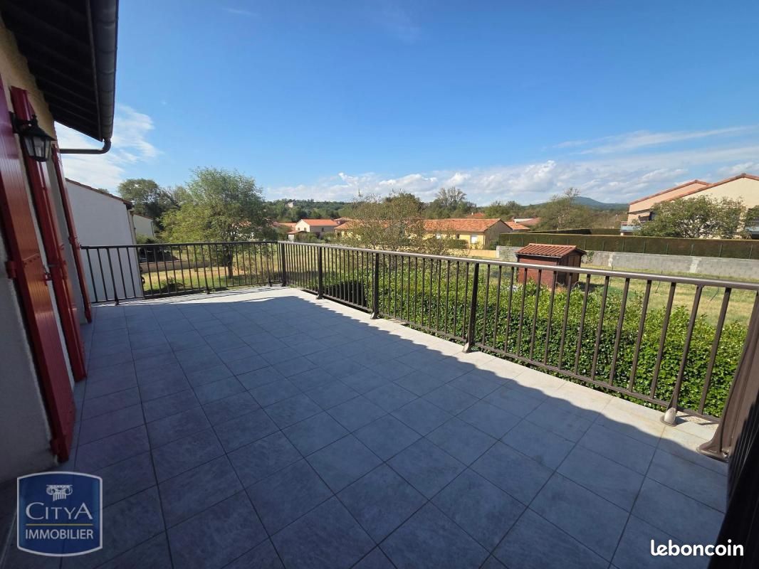 Appartement 4 pièces 103 m² · à Issoire · 103 m² · 864 €