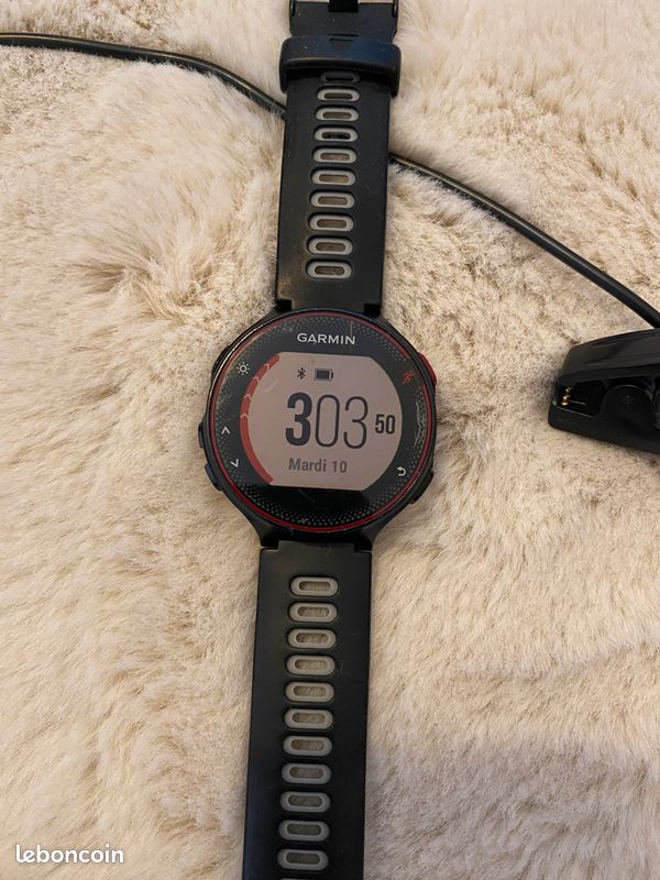 Garmin Forerunner 235 - Montre connectée sport GPS cardio Bluetooth - Bon état (image 7)