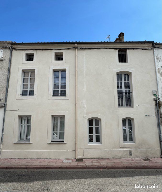 Local commercial 10 pièces 250 m² · à Villeneuve-sur-Lot · 250 m² · 390 000 €