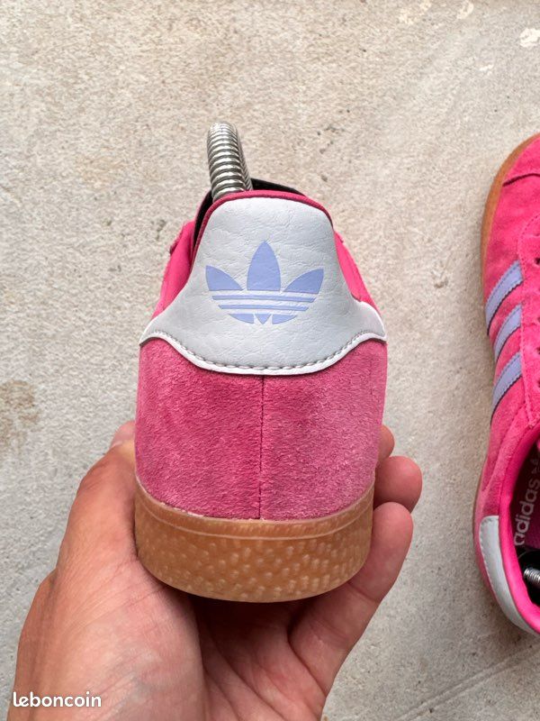 Adidas gazelle rose et bleu clair taille 38 (image 4)