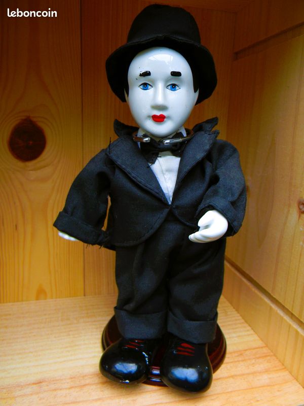 Jouet automate de clown musical ornemental et thérapeutique En vente