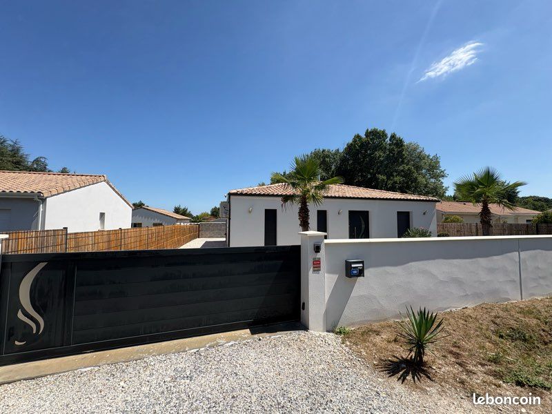 Maison 5 pièces 105 m² · à Saint-Yzan-de-Soudiac · 105 m² · 300 000 €