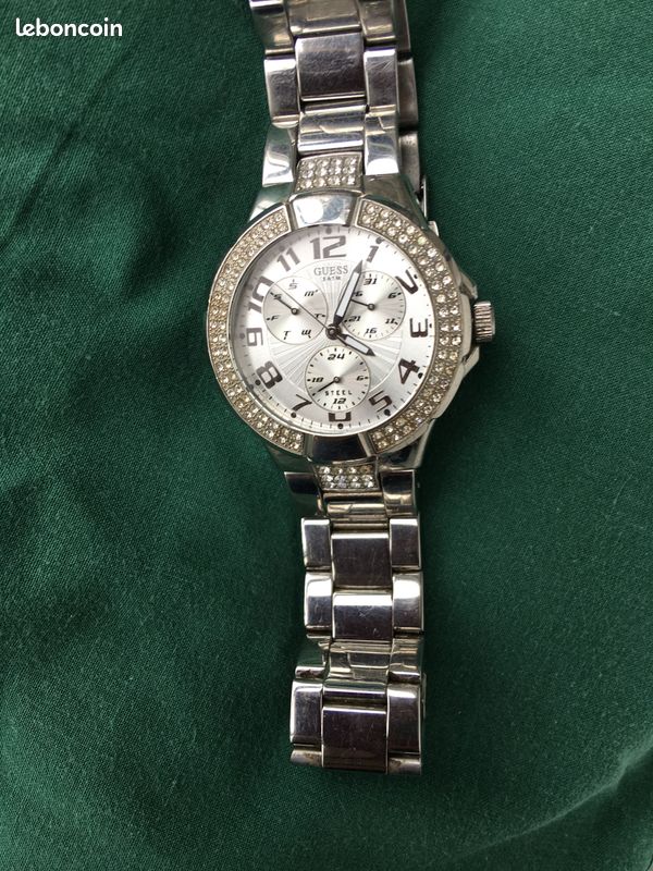 Montre Femme GUESS Acier Inoxydable Et Strass - Vintage - Mouvement Quartz - Occasion Très Bon état