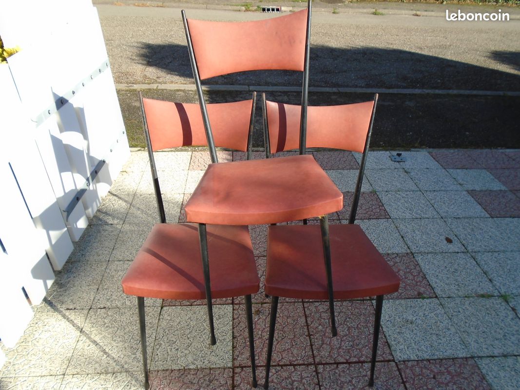 Chaises année 70 (image 1)