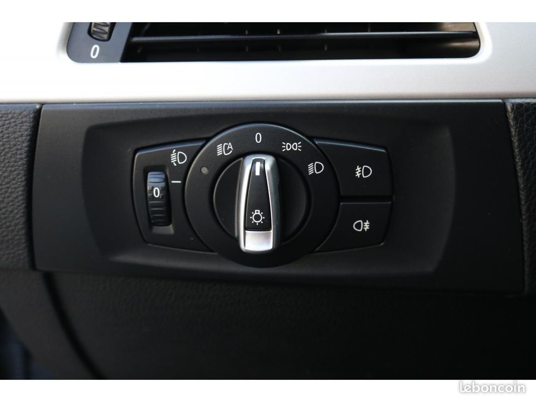 BMW SERIE 3 TOURING Touring 320d 184 ch edition (image 25)