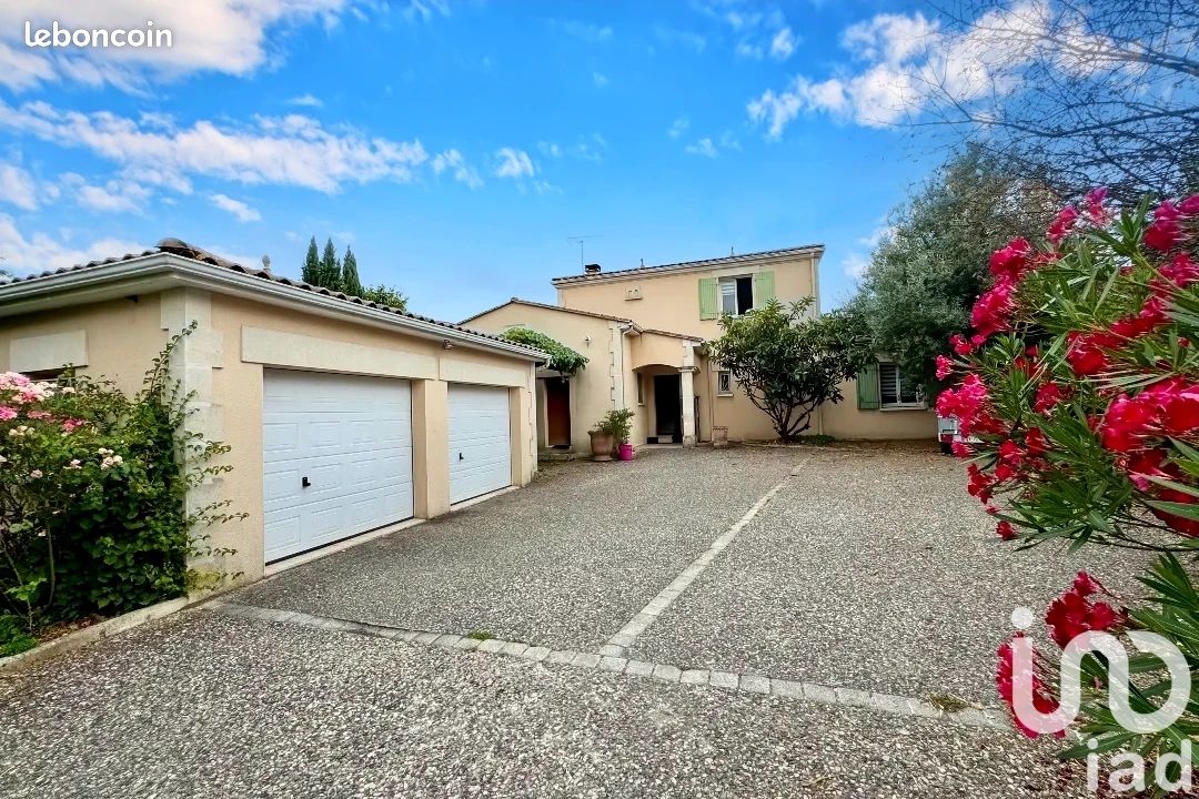 Propriété 7 pièces 200 m² (image 10)