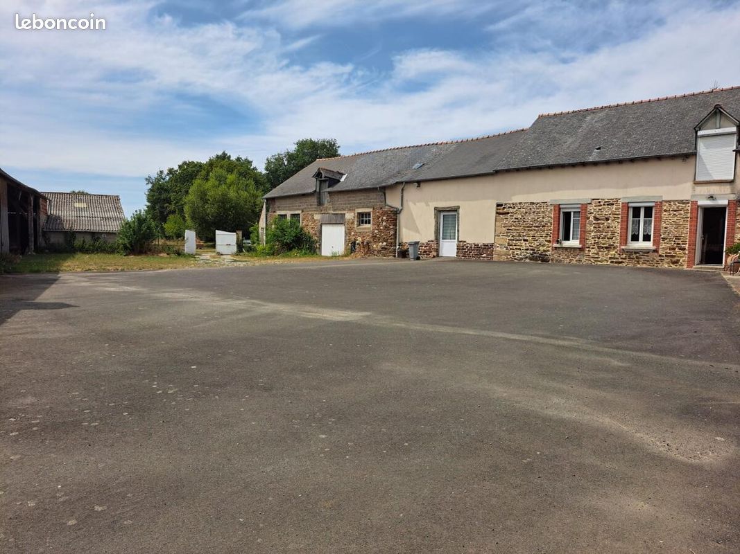 Maison 4 pièces 92 m² · à Saint-Méen-le-Grand · 92 m² · 252 000 €