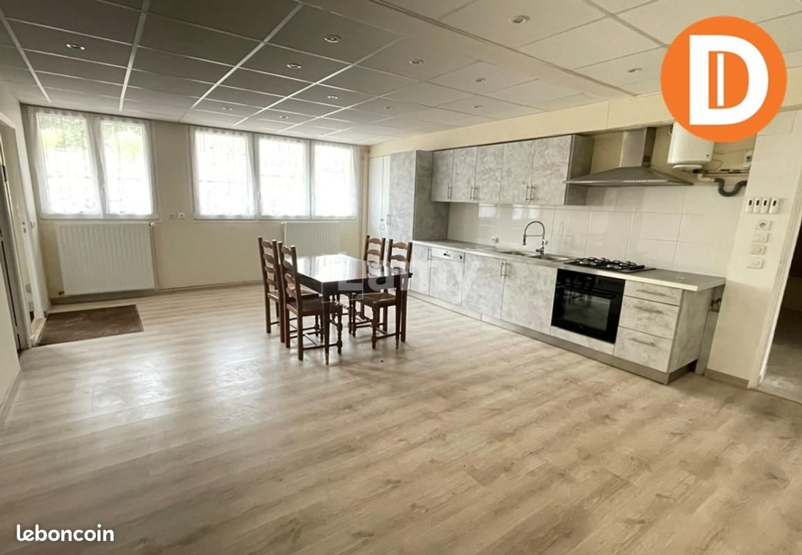 Appartement 3 pièces 104 m² · à Nilvange · 104 m² · 930 €/mois