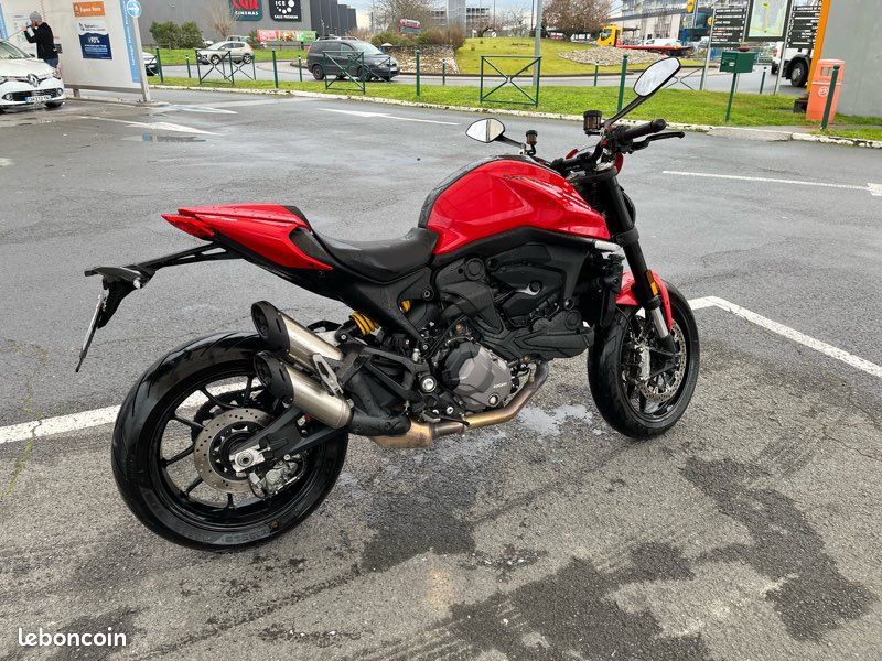 Ducati Monster+ 937 / 2022 / Full - Motos