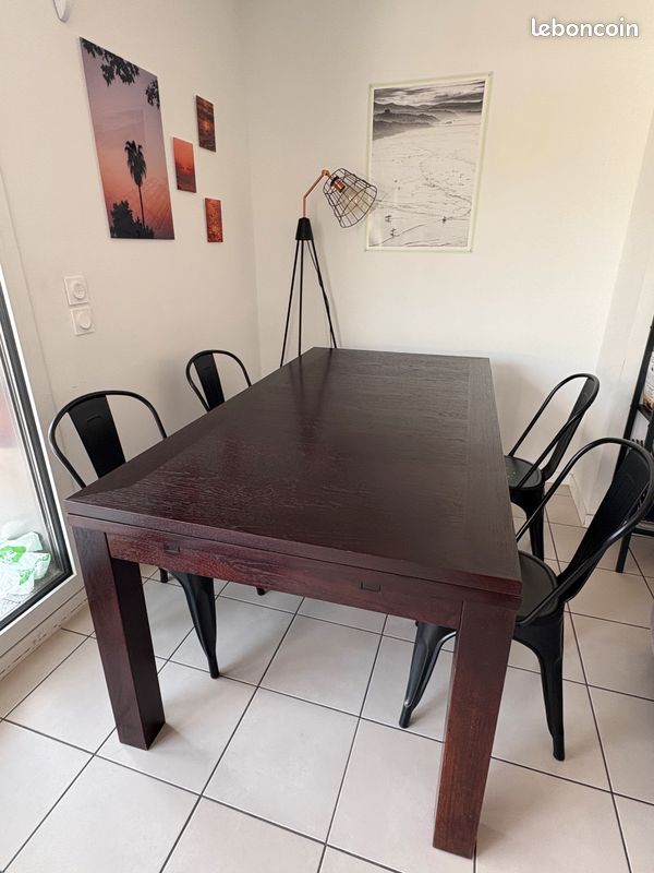 Table de salle à manger en teck massif (image 1)