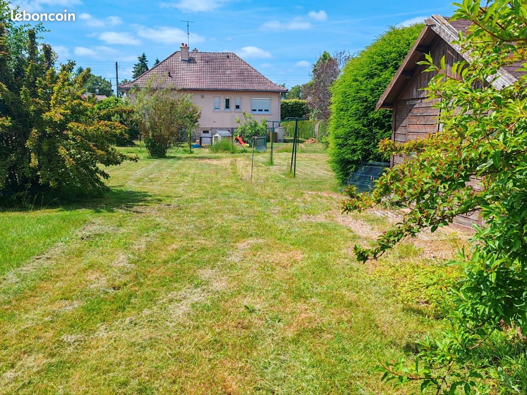 Maison 4 pièces 94 m² · à Bonneval · 94 m² · 182 000 €