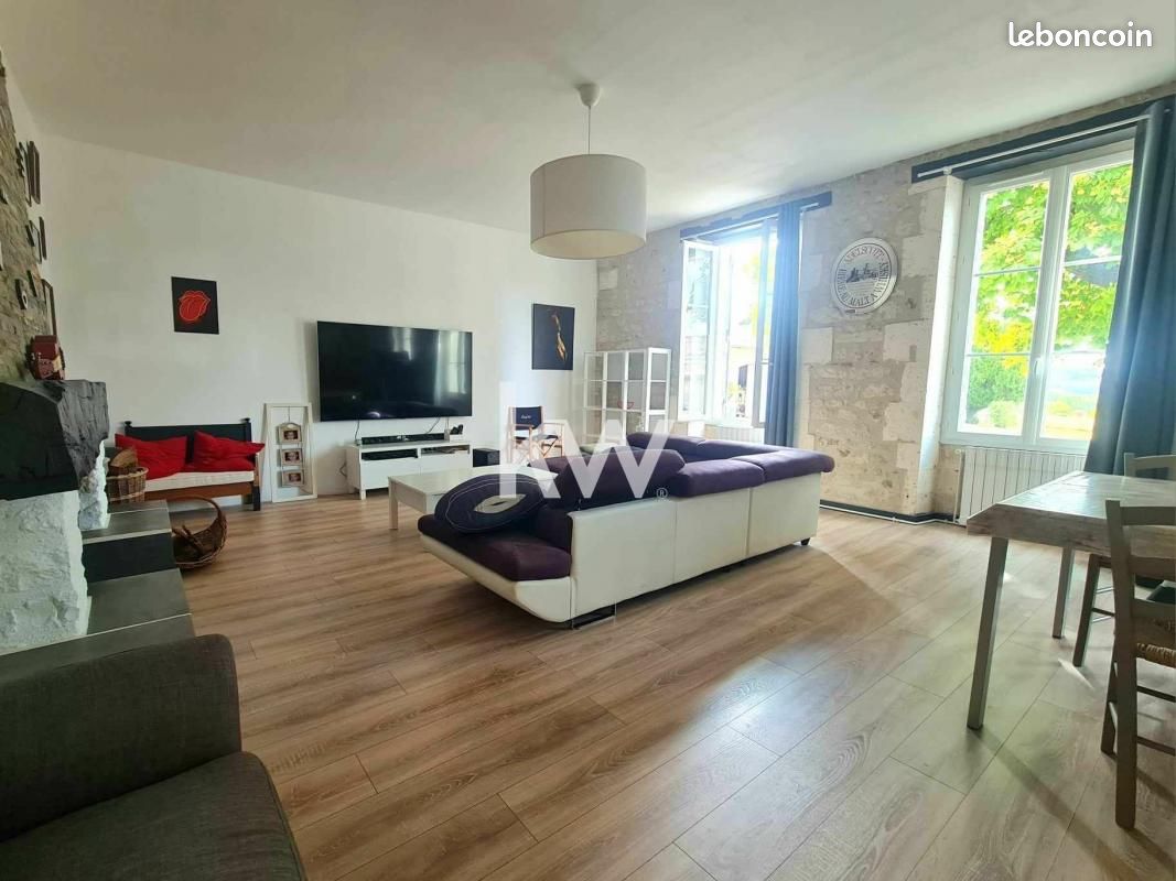 Propriété 13 pièces 362 m² - Châtignac 16480 (image principale 4)